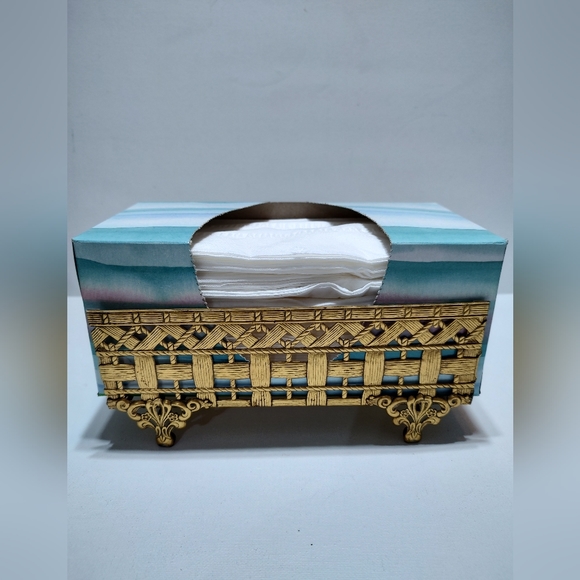 Brass Vintage metal basket weave tissue box holder - Picture 12 of 13